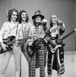 Slade_-_TopPop_1973_19.png