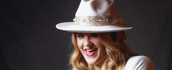 Take A Trip To ‘Sunshine City’ with Elles Bailey’s New Single Take A Trip To ‘Sunshine City’ with Elles Bailey’s New Single