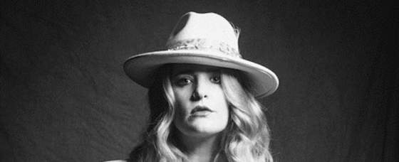 Elles Bailey Releases New Single The Game